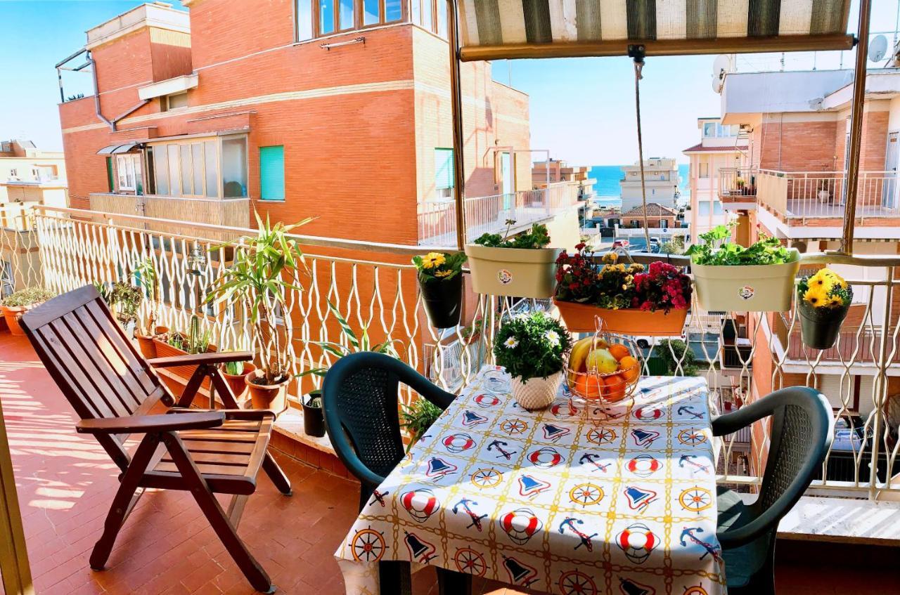 Penthouse Salus Sea View Terrace Apartment Lido di Ostia Exterior photo