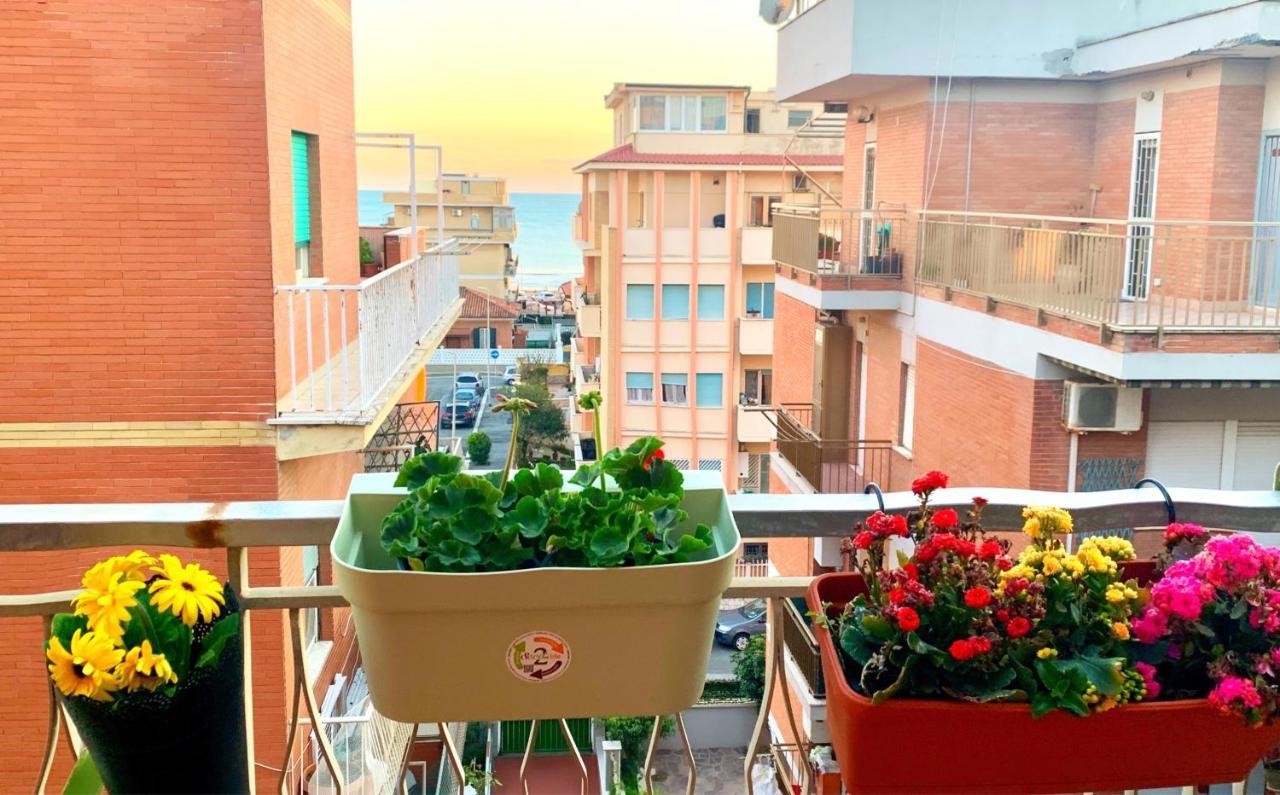 Penthouse Salus Sea View Terrace Apartment Lido di Ostia Exterior photo