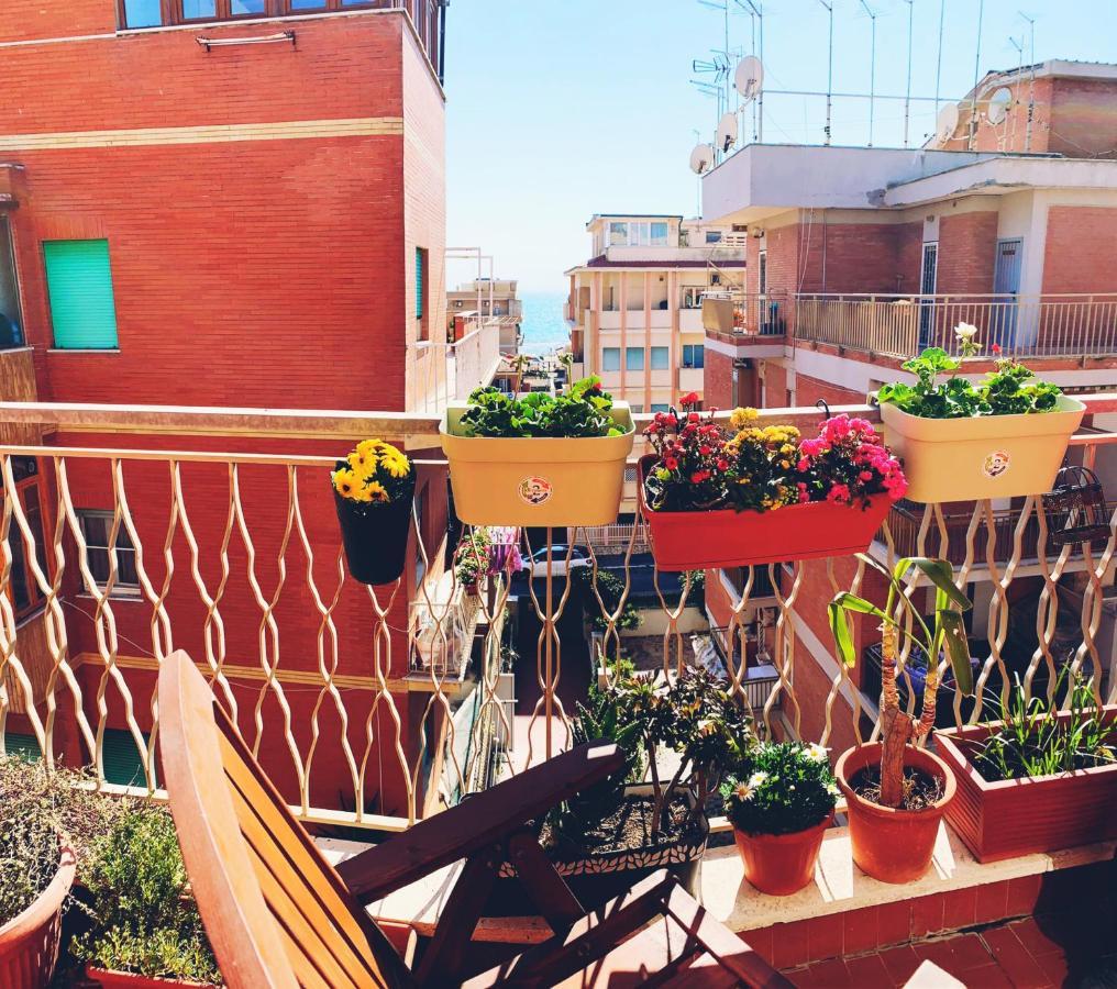 Penthouse Salus Sea View Terrace Apartment Lido di Ostia Exterior photo